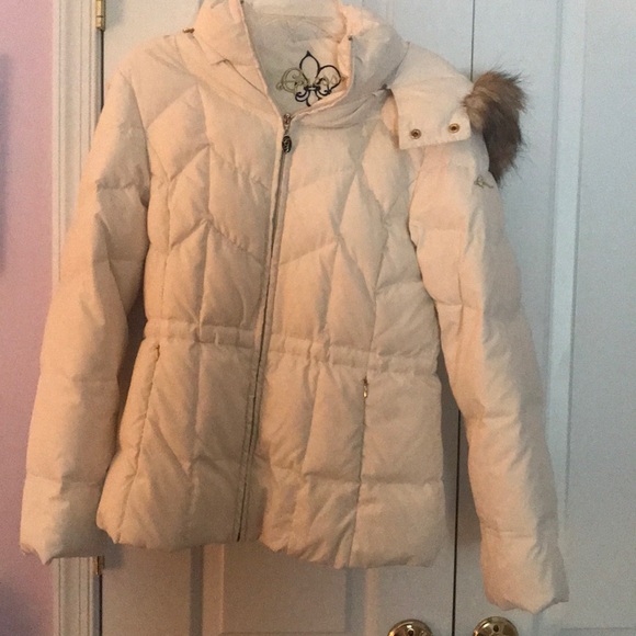 guess white winter jacket